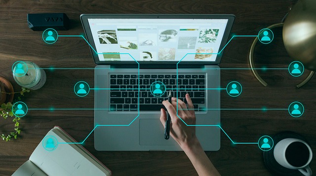 developpement des solutions adaptees aux
                            besoins de nos clients pour optimiser
                            leur performance et accompagner leur croissance